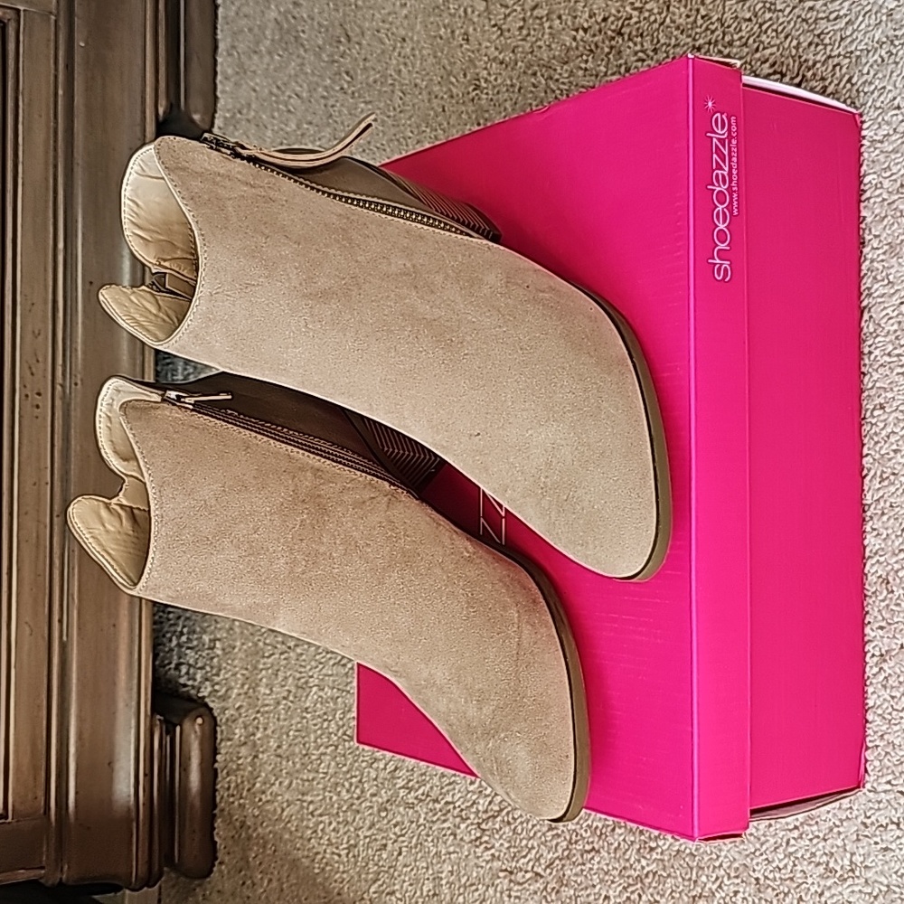 Taupe Heeled Boots Size 7.5